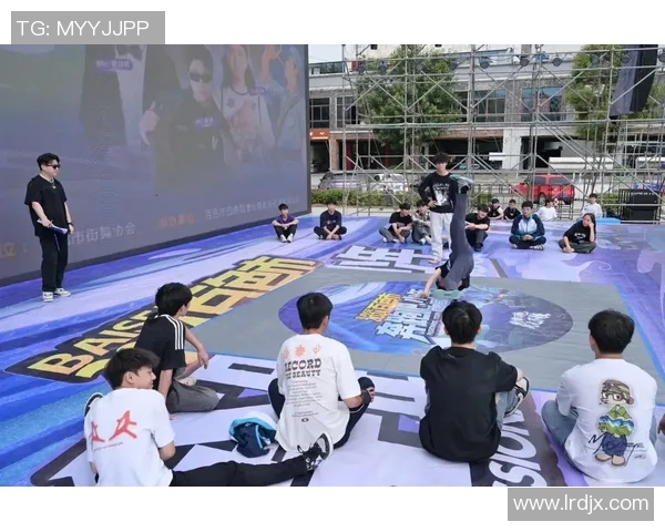 街舞战术解析：成都街舞队如何构建高效控制体系与团队协作