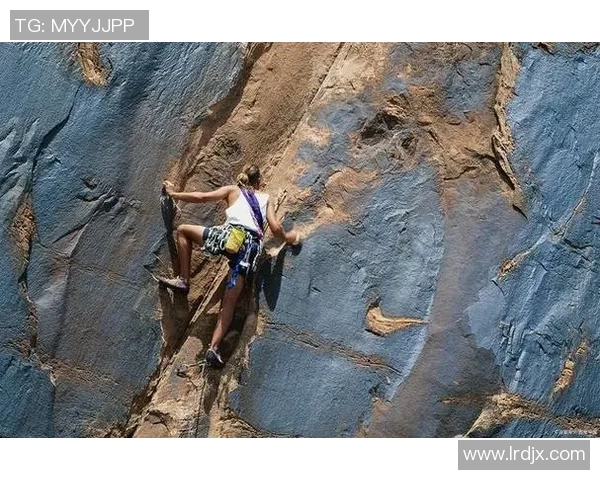 广州攀岩队个人能力提升之路热议攀岩运动的未来发展与挑战 广州攀岩队个人能力提升之路热议攀岩运动的未来发展与挑战