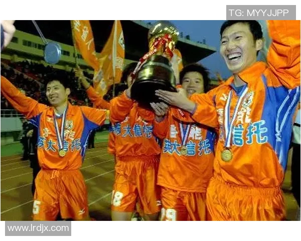 深圳乒乓球队如何通过控制革新提升竞技水平与团队协作能力