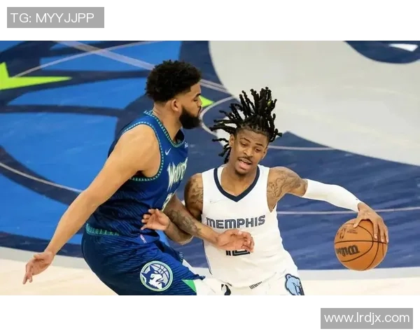 灰熊与马刺激战四场比分战成平局双方争夺季后赛晋级机会愈发紧张